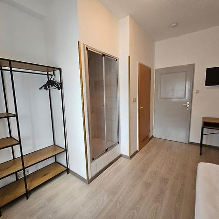 Hotel Haus Isenburg Neu-Isenburg Eksteriør billede