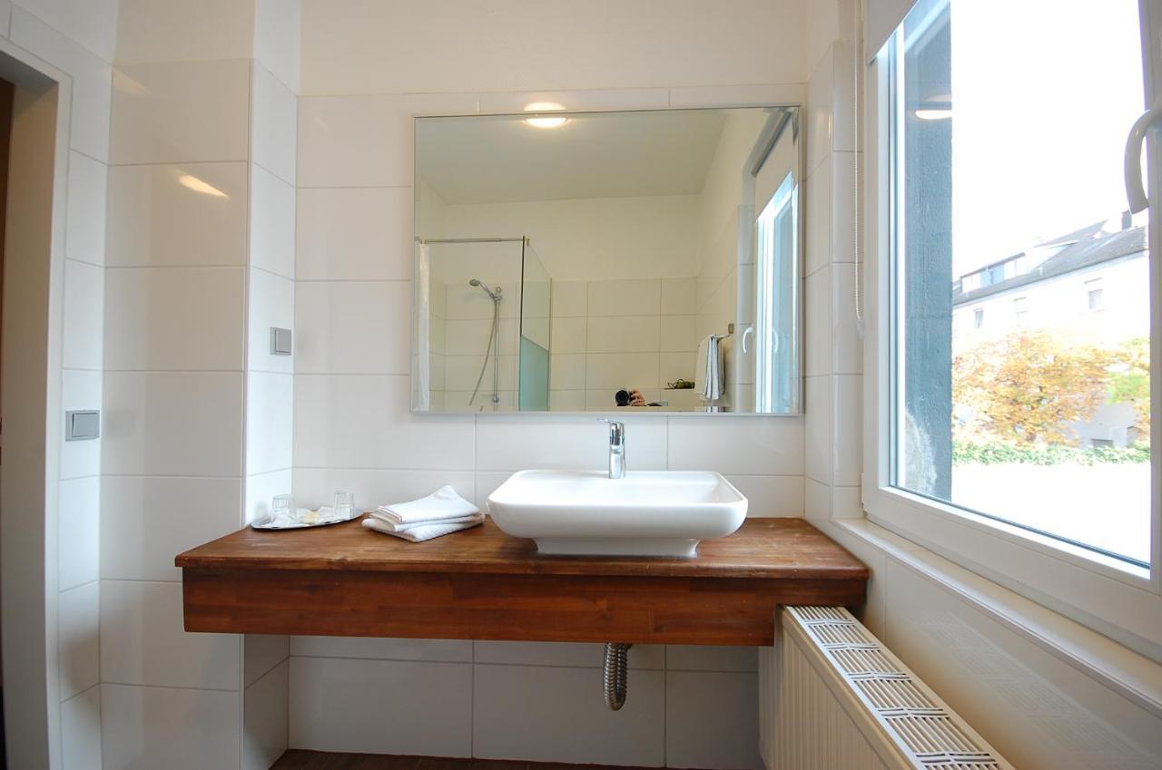 Hotel Haus Isenburg Neu-Isenburg Eksteriør billede