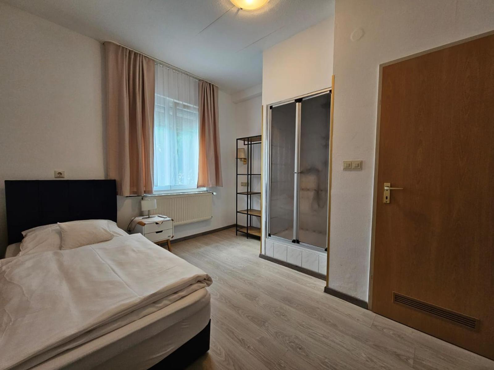 Hotel Haus Isenburg Neu-Isenburg Eksteriør billede