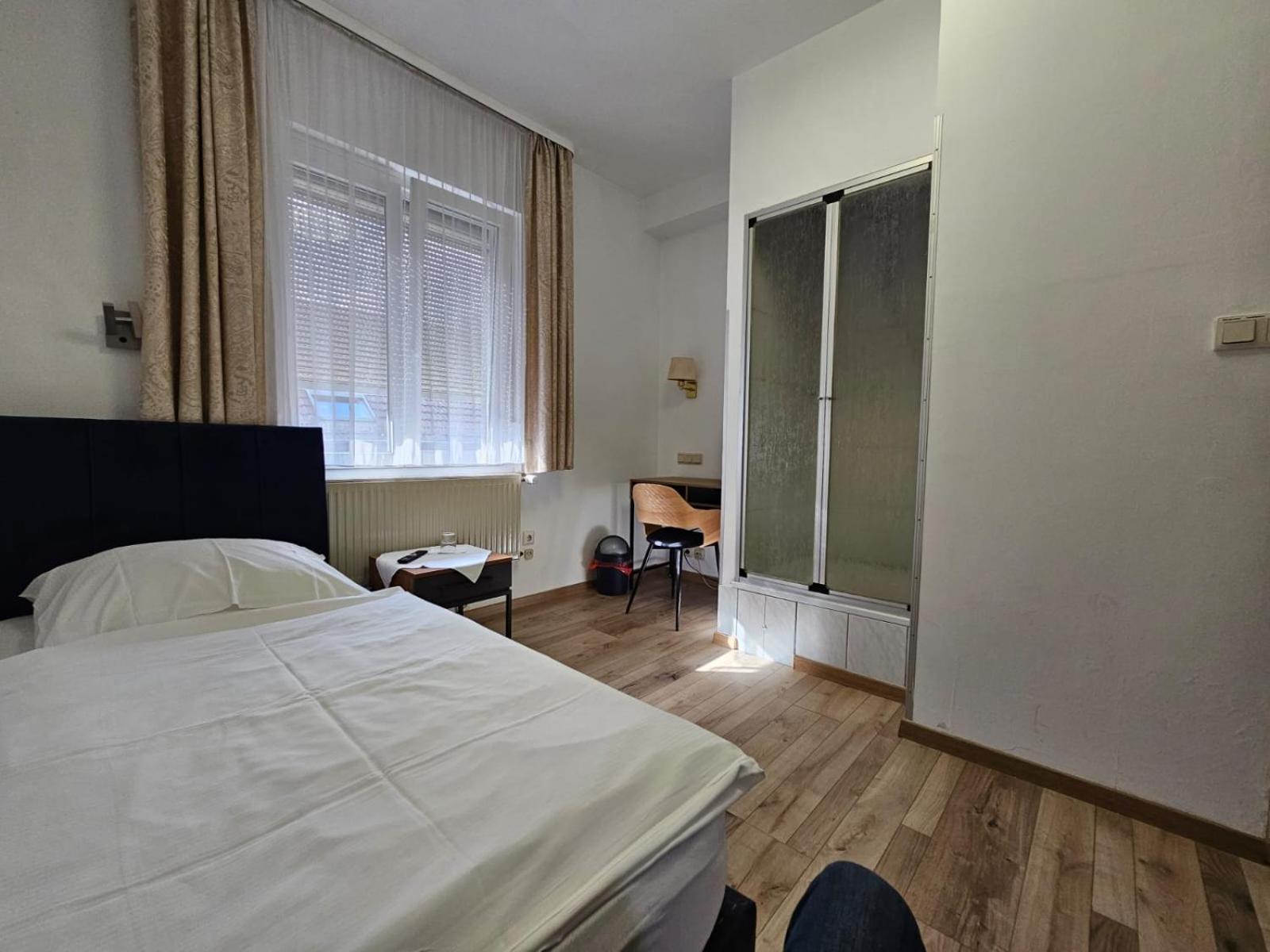 Hotel Haus Isenburg Neu-Isenburg Eksteriør billede